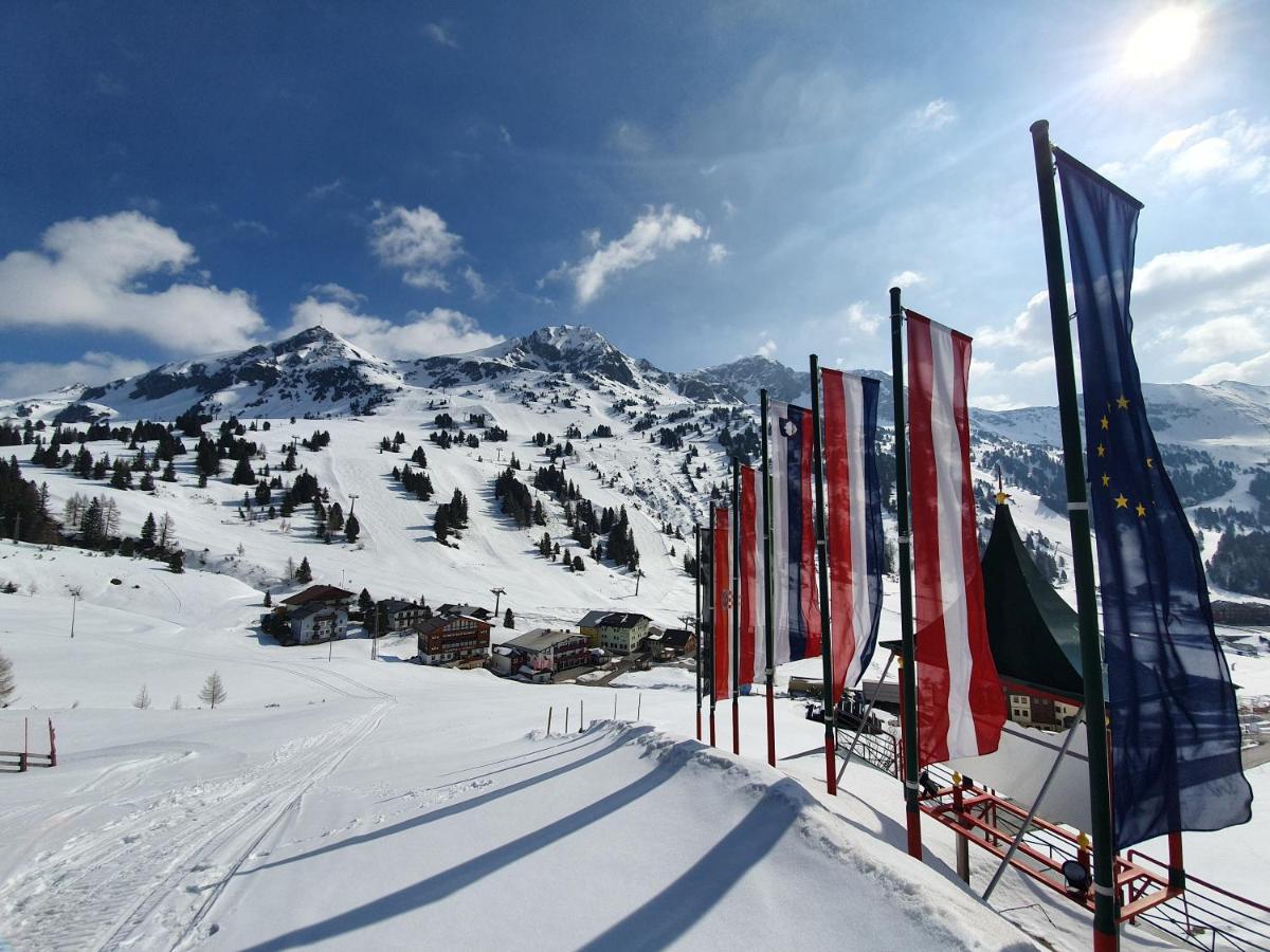 Austria Alpinhotel Ski In Ski Out An Der Edelweissbahn اوبرتاورن المظهر الخارجي الصورة