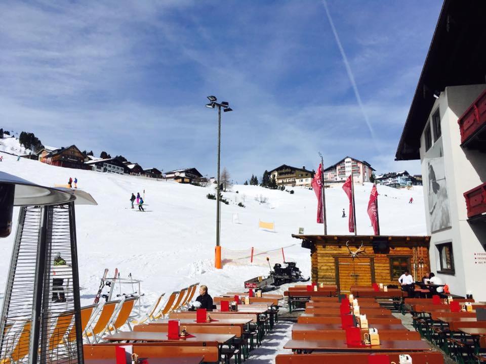 Austria Alpinhotel Ski In Ski Out An Der Edelweissbahn اوبرتاورن المظهر الخارجي الصورة