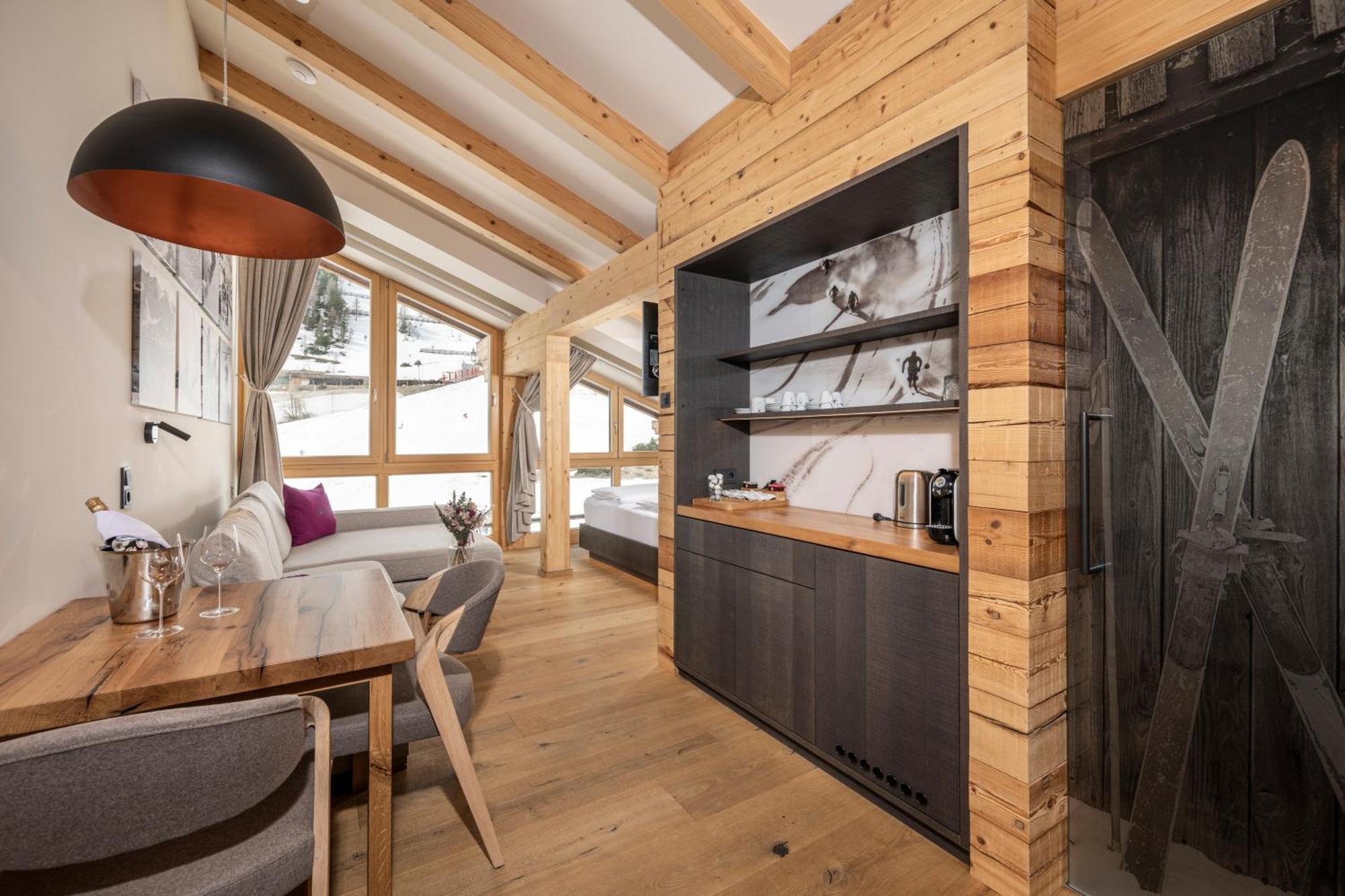 Austria Alpinhotel Ski In Ski Out An Der Edelweissbahn اوبرتاورن المظهر الخارجي الصورة